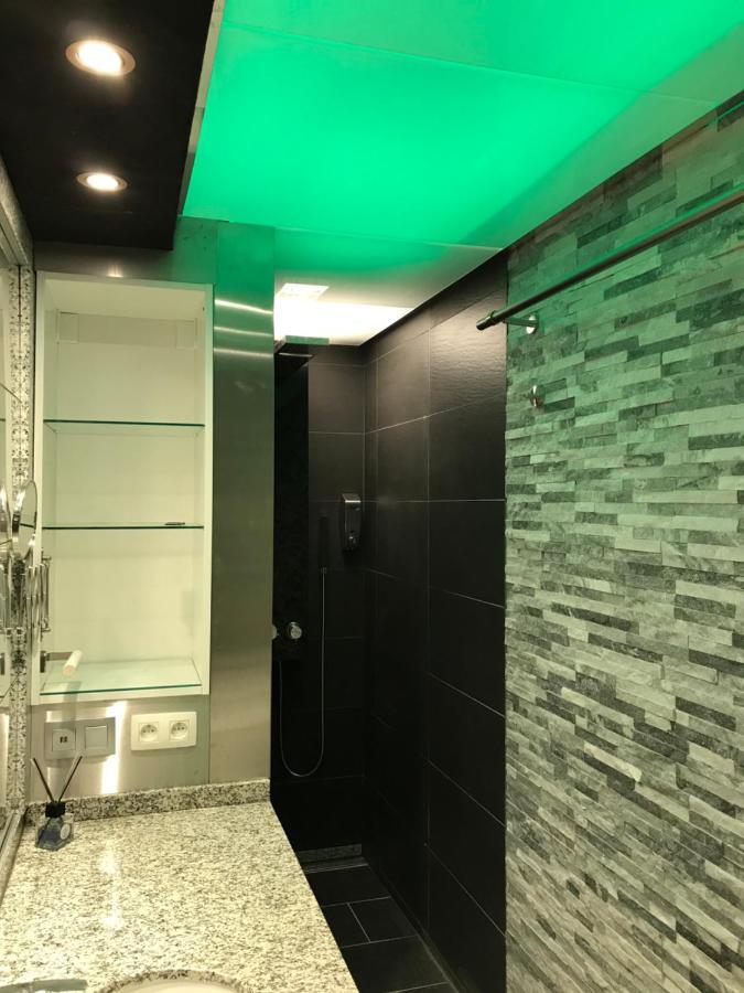 Caravaggio Boutique Suites أنتويرب المظهر الخارجي الصورة