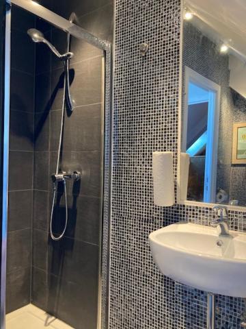 Caravaggio Boutique Suites أنتويرب المظهر الخارجي الصورة